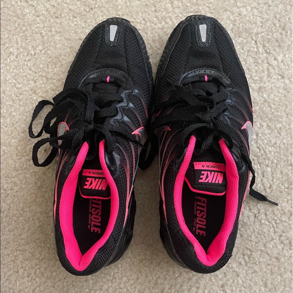 Womens Nike sneakers